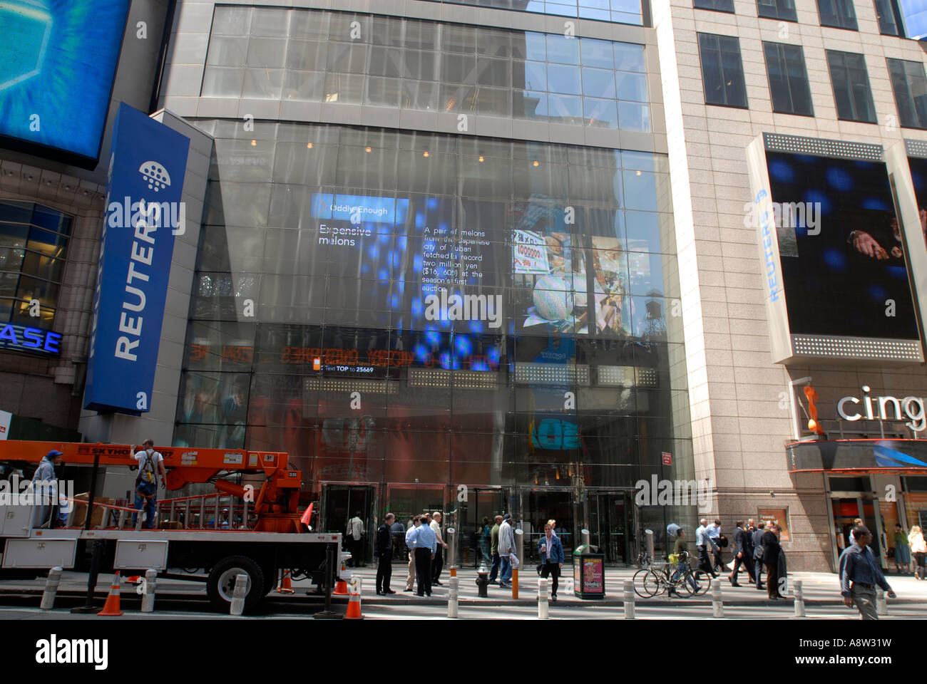 The Reuters building in Times Square in New York City Stock Photo Alamy