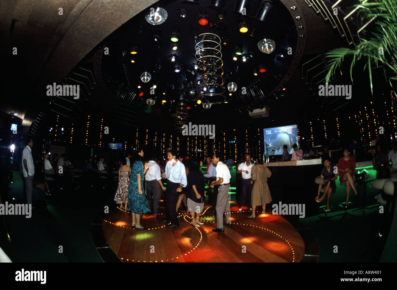 Filipino clubbers Manila Disco Philippines Stock Photo - Alamy