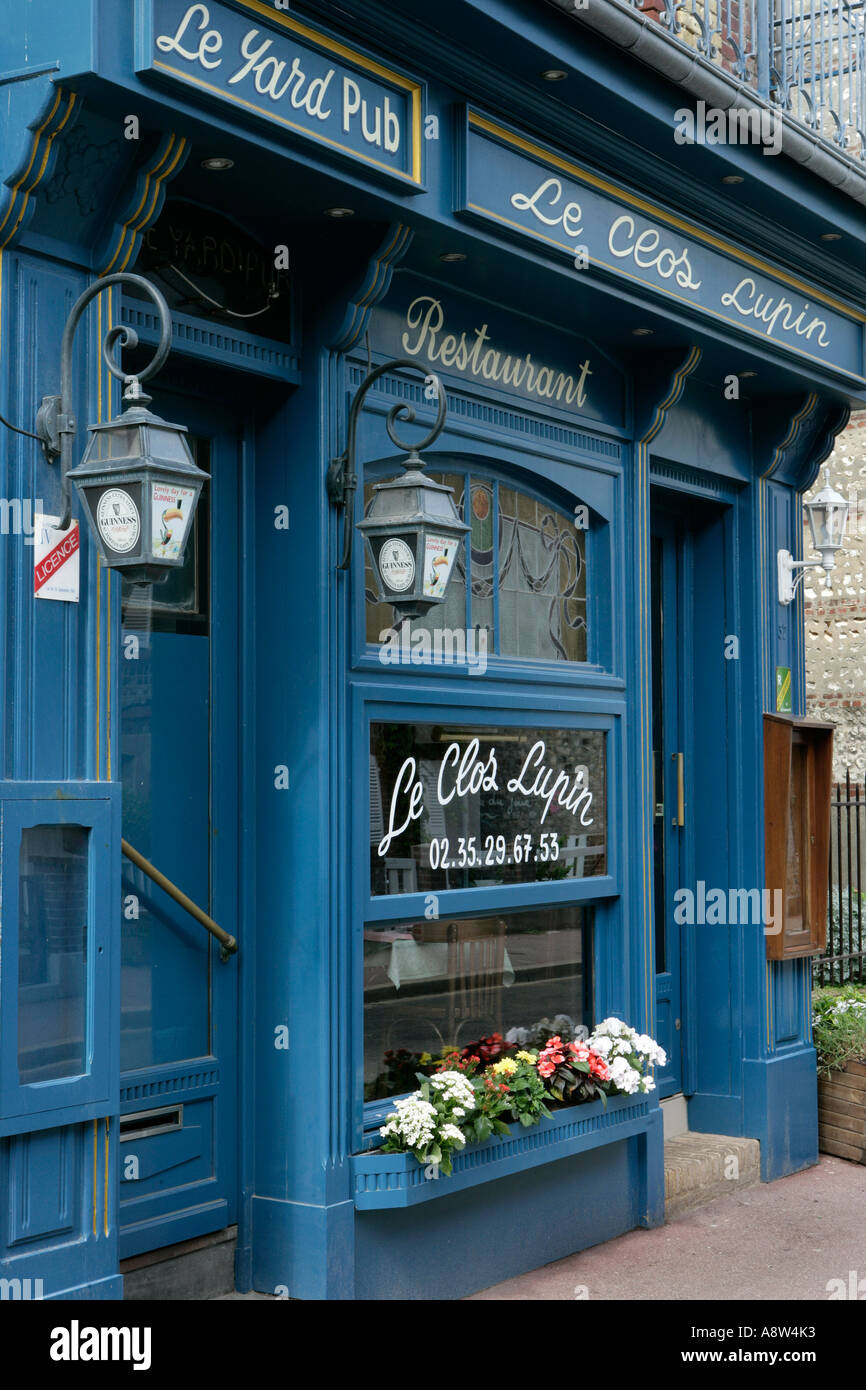 Etretat, View of the small restaurant Le Clos Lupin Stock Photo