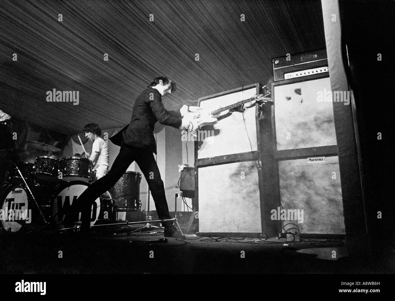 THE WHO: Pete Townshend  at the Windsor Jazz and Blues Festival at Windsor Racecourse England on Saturday 13 July 1966 Stock Photo