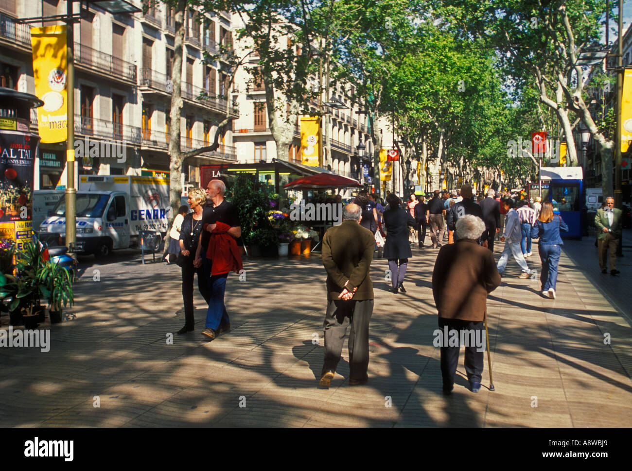 Spaniards Spanish People Tourists Walking Strolling La Rambla Stock Photo Alamy