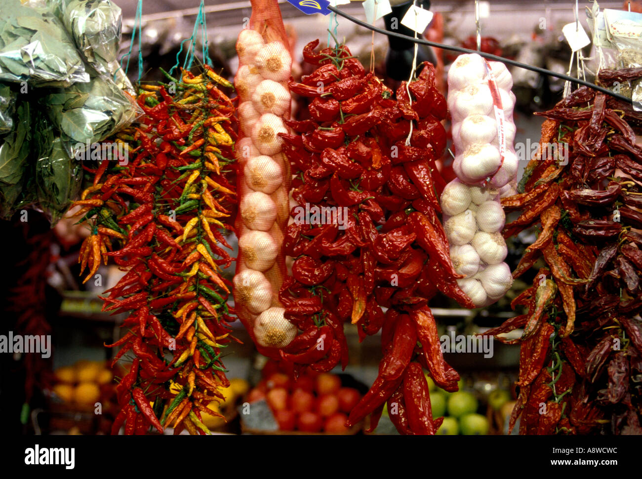 chili peppers, on sale, El Mercat de Sant Josep de la Boqueria, La