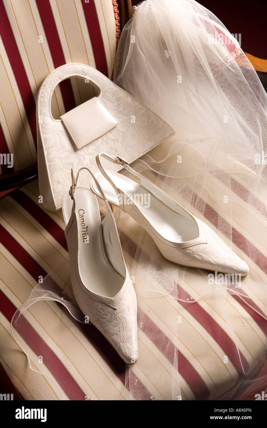 cream shoes and handbag