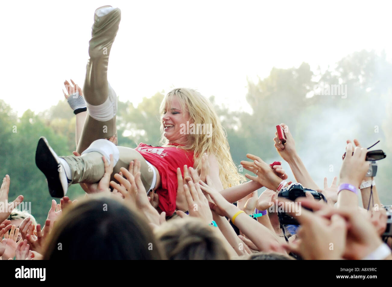 Juliette Lewis jumps into crowd at Sziget festival, Budapest, Hungary Stock Photo