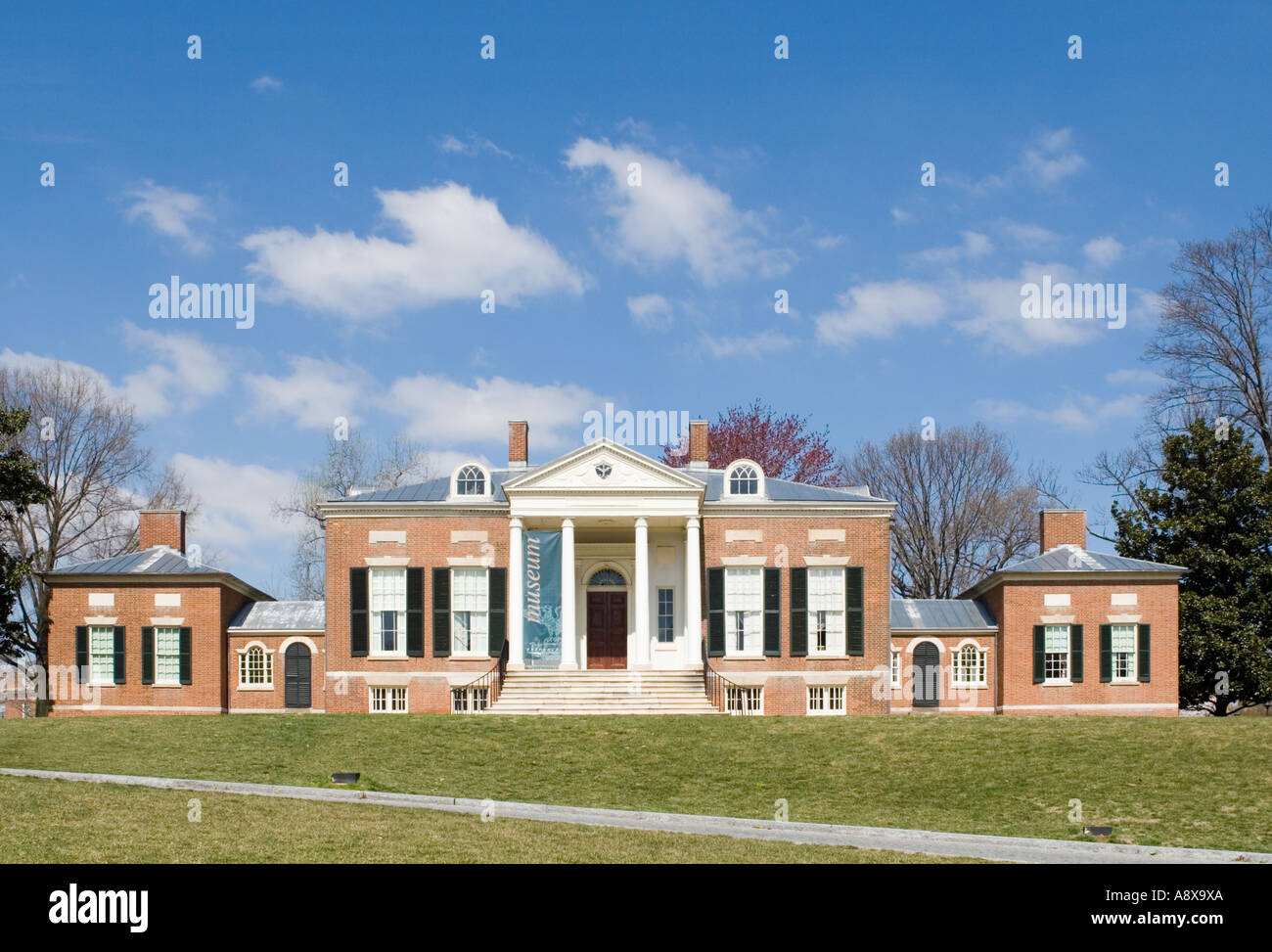 The johns hopkins university homewood campus hires stock photography