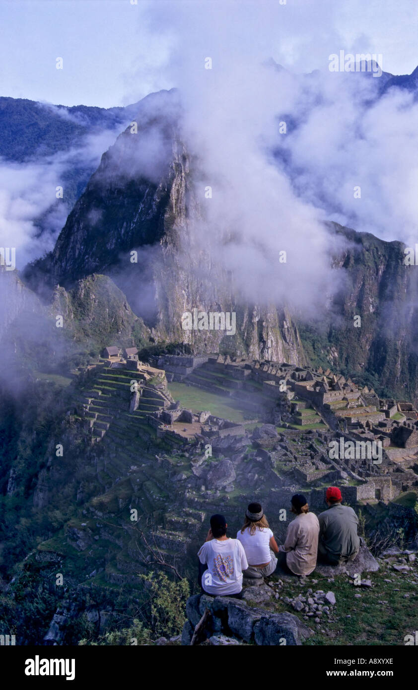 Machu picchu sunrise people hi-res stock photography and images - Alamy