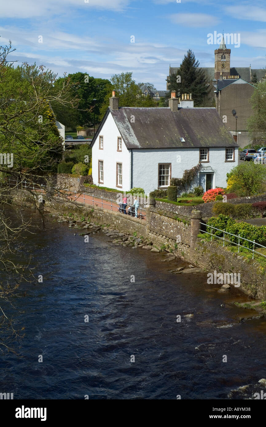 dh  DUNBLANE STIRLINGSHIRE People walking riverside white cottage by Allan Water riverbank river side home scottish house walk uk scotland traditional Stock Photo