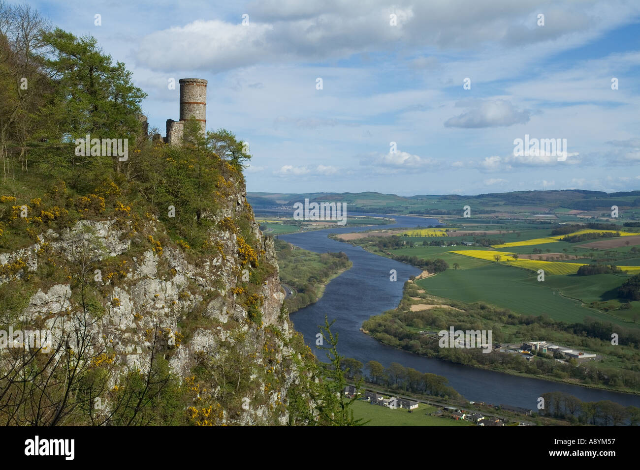 dh River Tay valley CARSE GOWRIE PERTHSHIRE SCOTLAND Kinnoull Hill Tower Perth overlooking folly uk countryside beautiful views britain Stock Photo