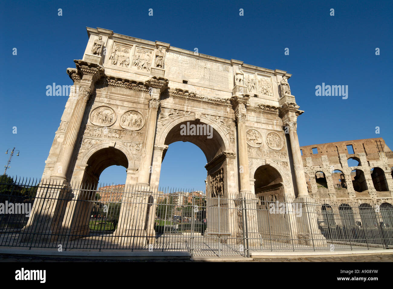 Rome Italy The triumphal Arch of Constantine on Piazza del Colosseo ...