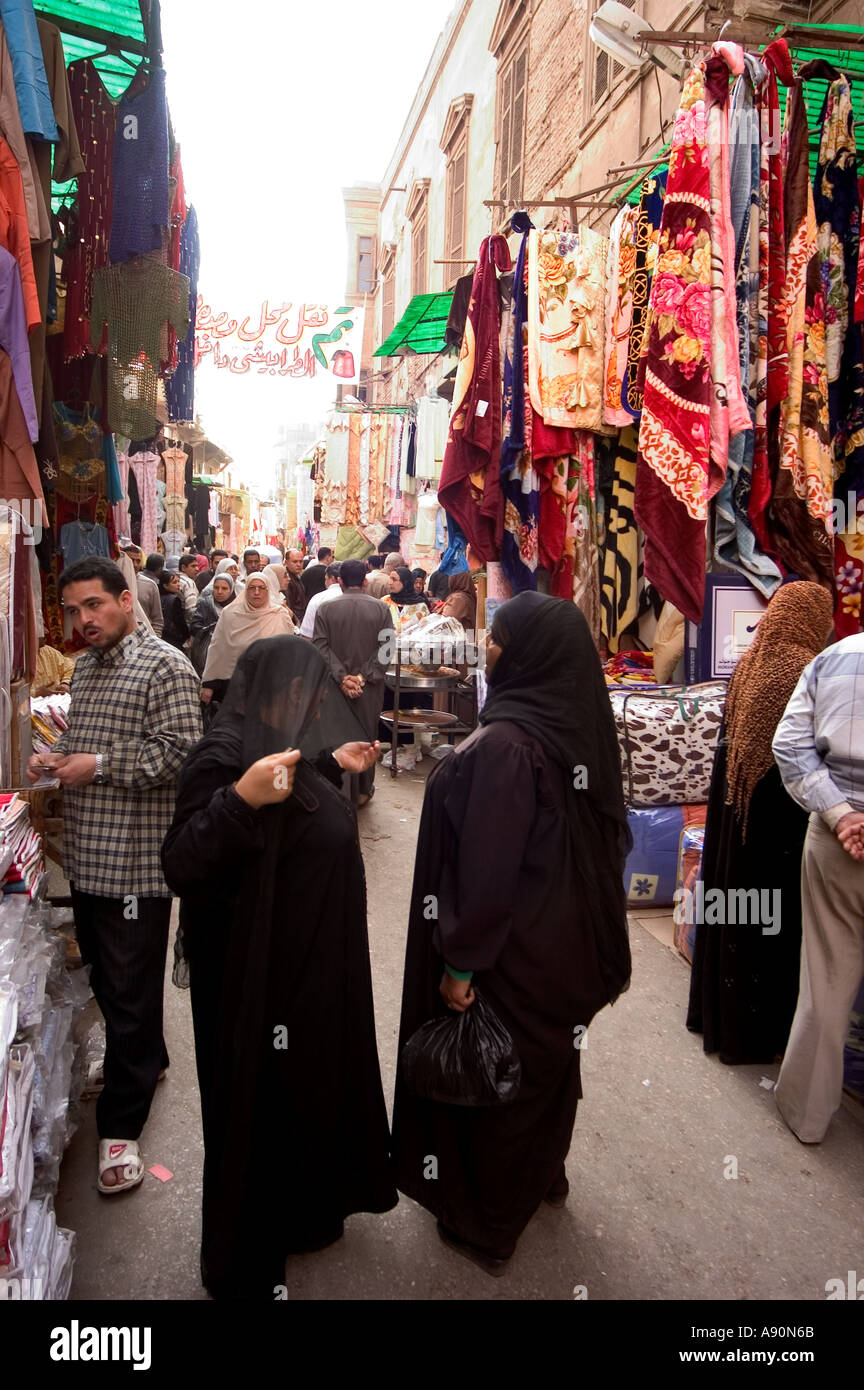 Cairo street scene crowd hi-res stock photography and images - Alamy