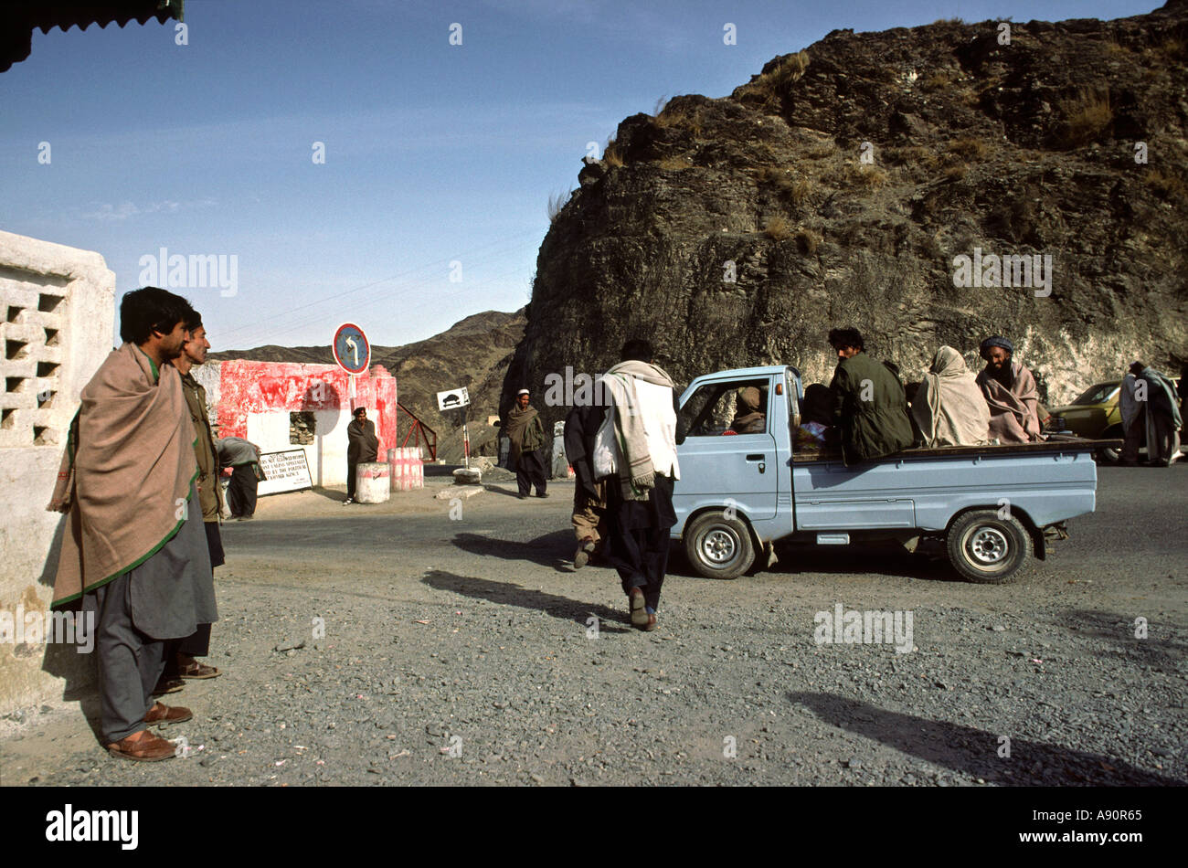 Pakistan NWFP Khyber Pass Suzuki pickup at the Landi Kotal Fort Check Point Stock Photo