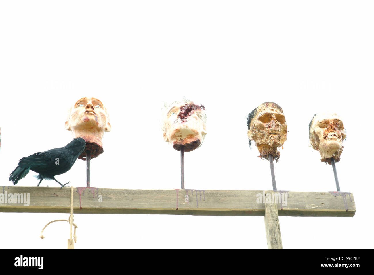 decapitated-heads-on-spike-A90YBF.jpg
