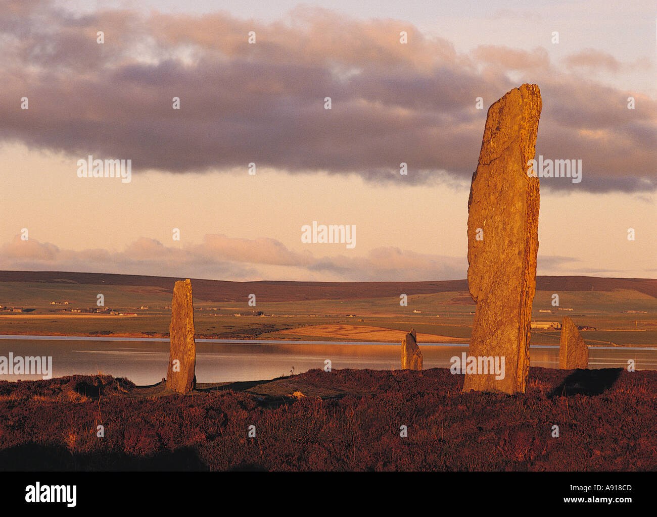 dh  RING OF BRODGAR ORKNEY Ring of stones winter sunset and Loch Harray brogar standing dusk Stock Photo
