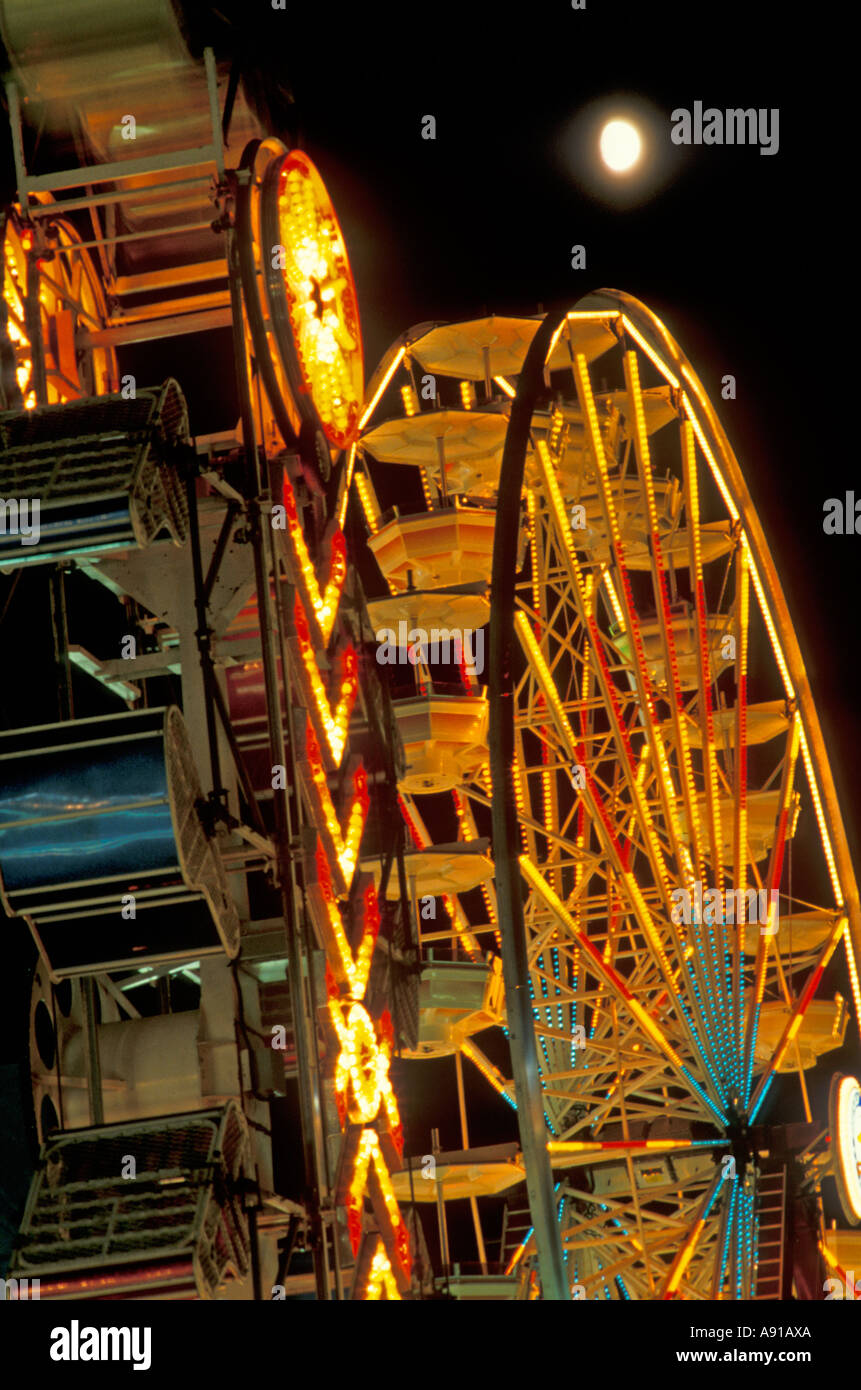 Detroit, Michigan - The Ferris wheel at Comerica Park, home of the Detroit  Tigers. The ride has cars shaped like baseballs Stock Photo - Alamy