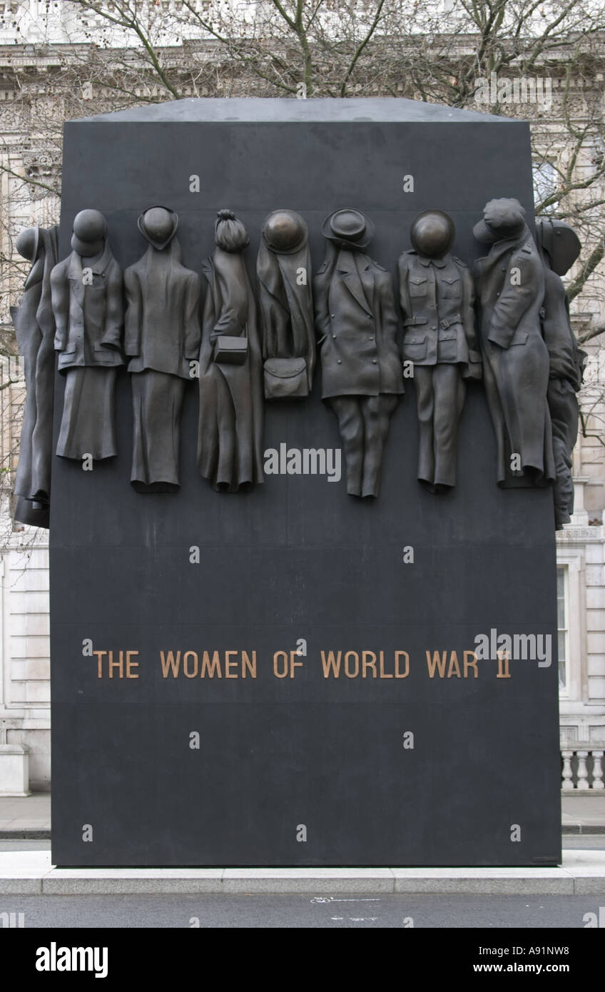 The women of world war two monument hi-res stock photography and images ...