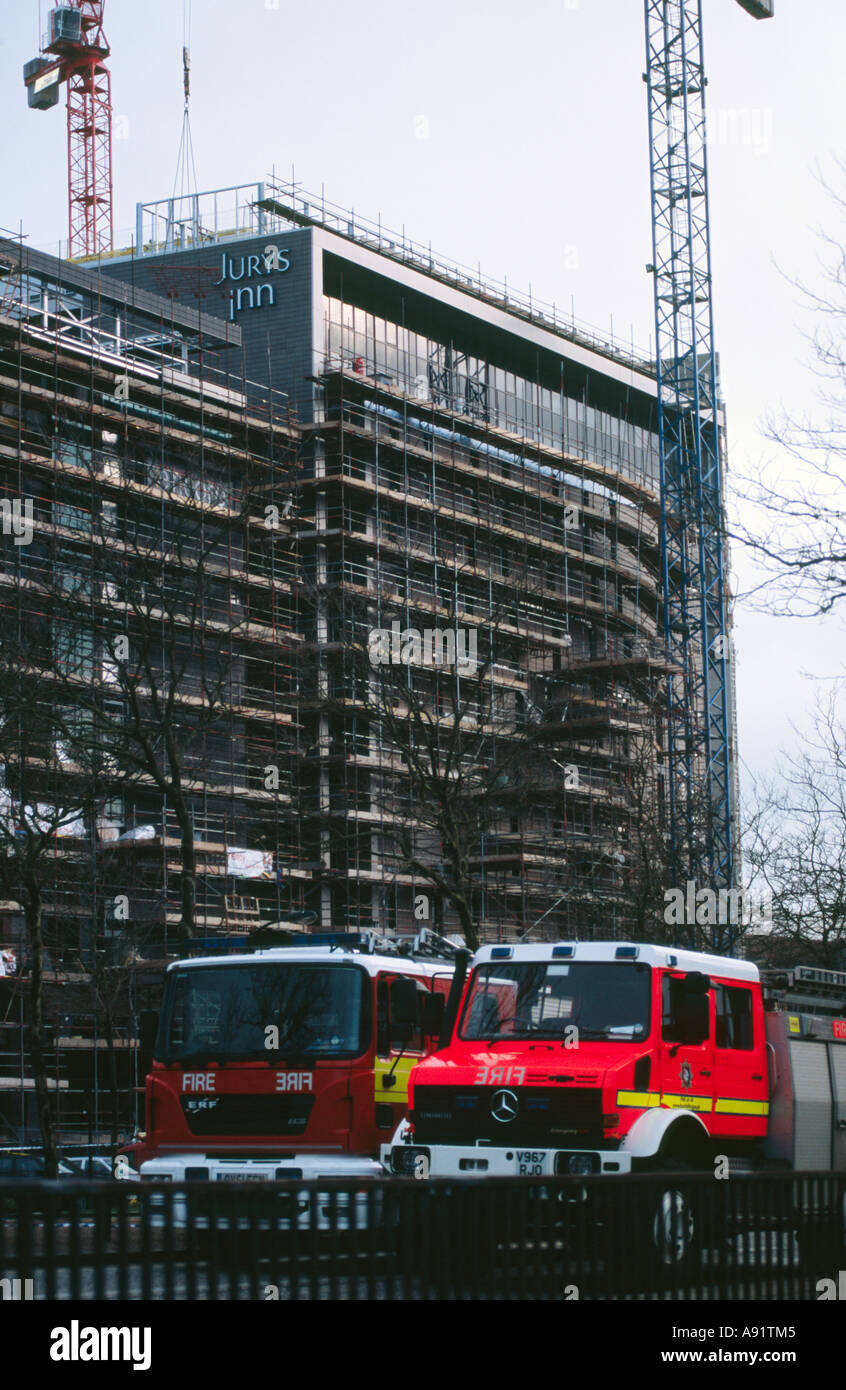 Scaffolding accident on the building site at the new Jurys Inn Hotel in Central Milton Keynes Tuesday 11th April 2006 Stock Photo