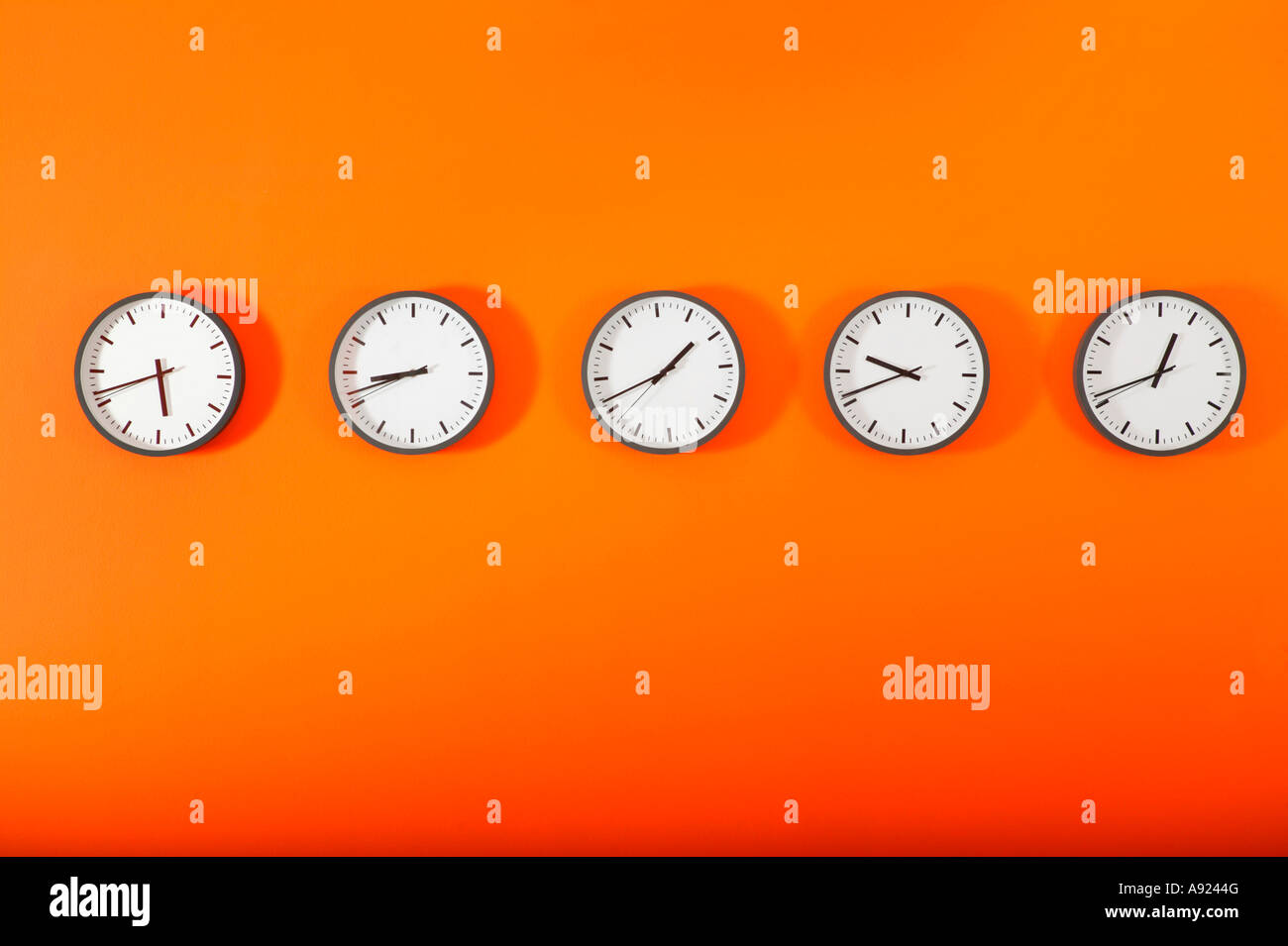 Time zone clocks hires stock photography and images Alamy