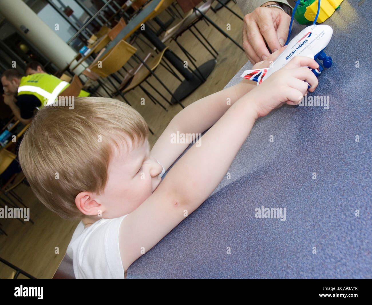 toy aeroplanes for 3 year olds