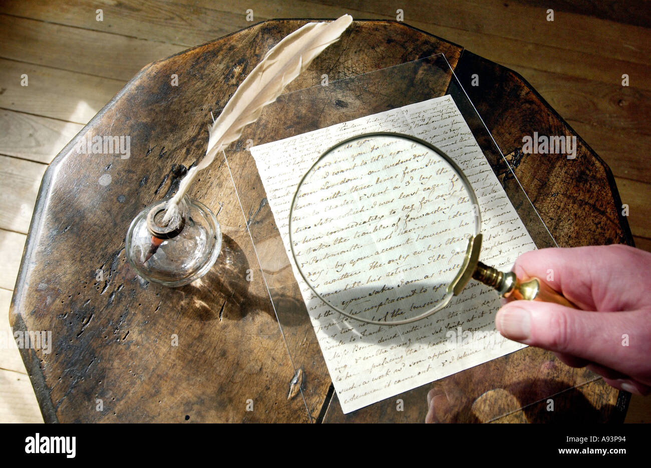 Jane Austins writing table and a letter to her sister Cassandra at the [Jane Austen House  museum] Stock Photo