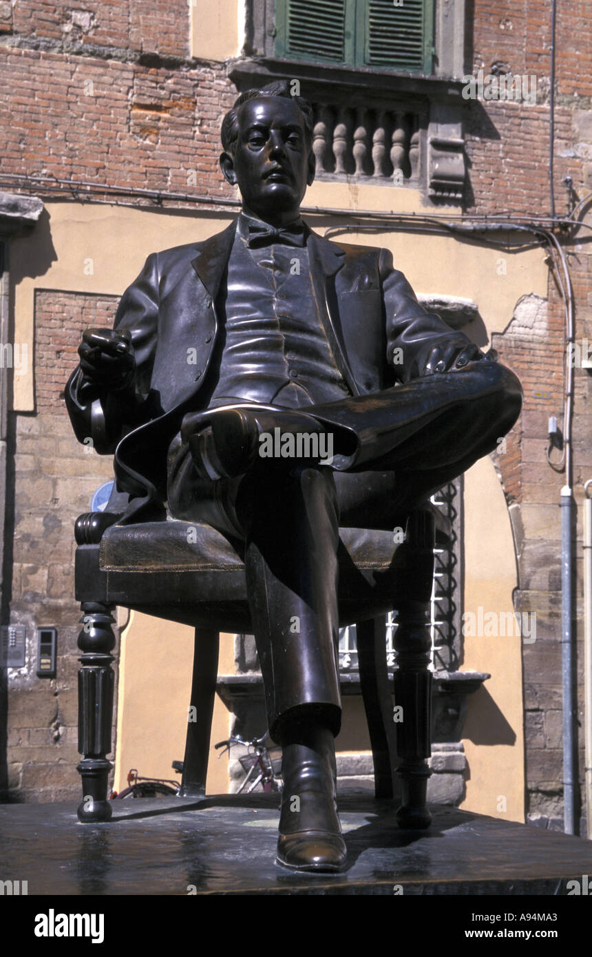 Giacomo Puccini statue Lucca Tuscany Italy Stock Photo - Alamy