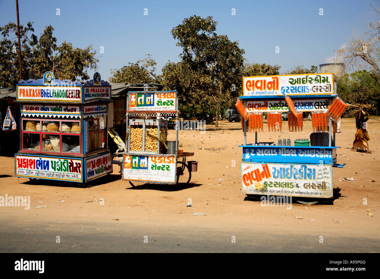 Mobile food carts at Gandhinagar, Gujarat, India Stock Photo