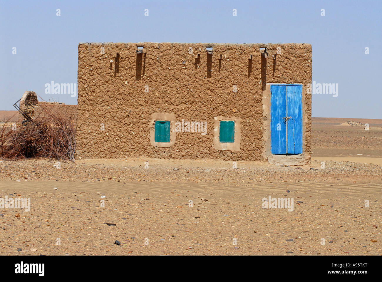Mud house Adrar region Mauritania Stock Photo Alamy