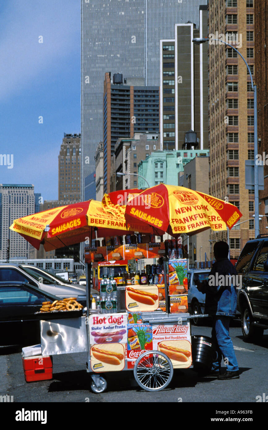 New York NY Manhattan Hot Dog Street Vendor At Battery Park Stock Photo Alamy