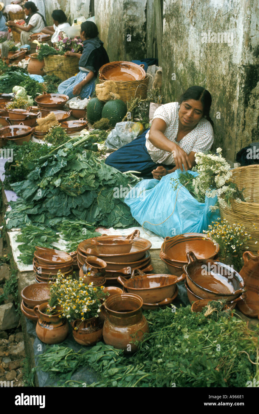 Mexican indian women hi-res stock photography and images - Alamy