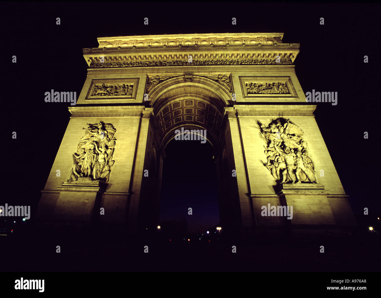 Arche de Triomphe at Night Stock Photo Alamy