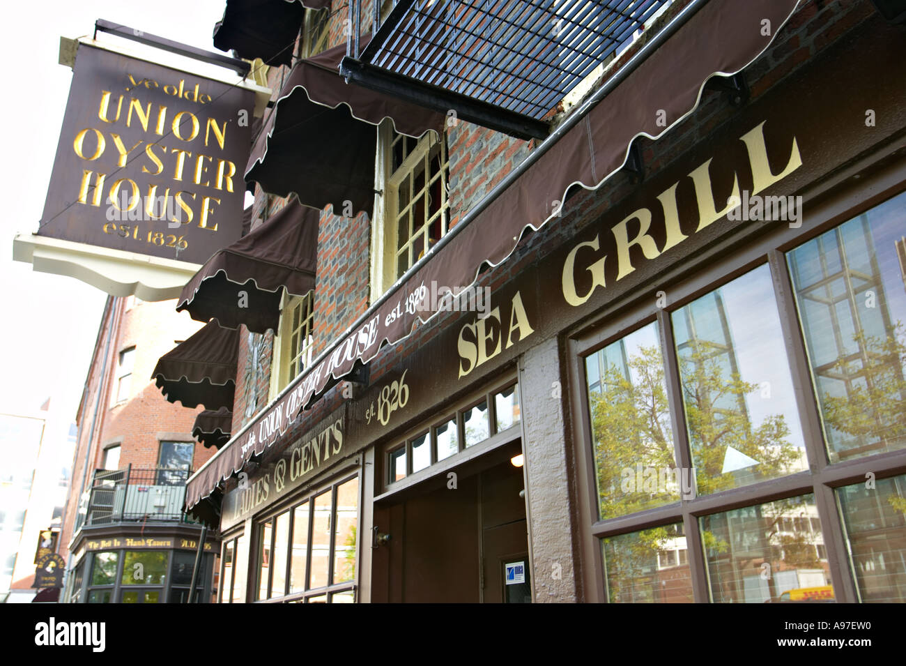 MASSACHUSETTS Boston Union Oyster House restaurant along Freedoom Trail