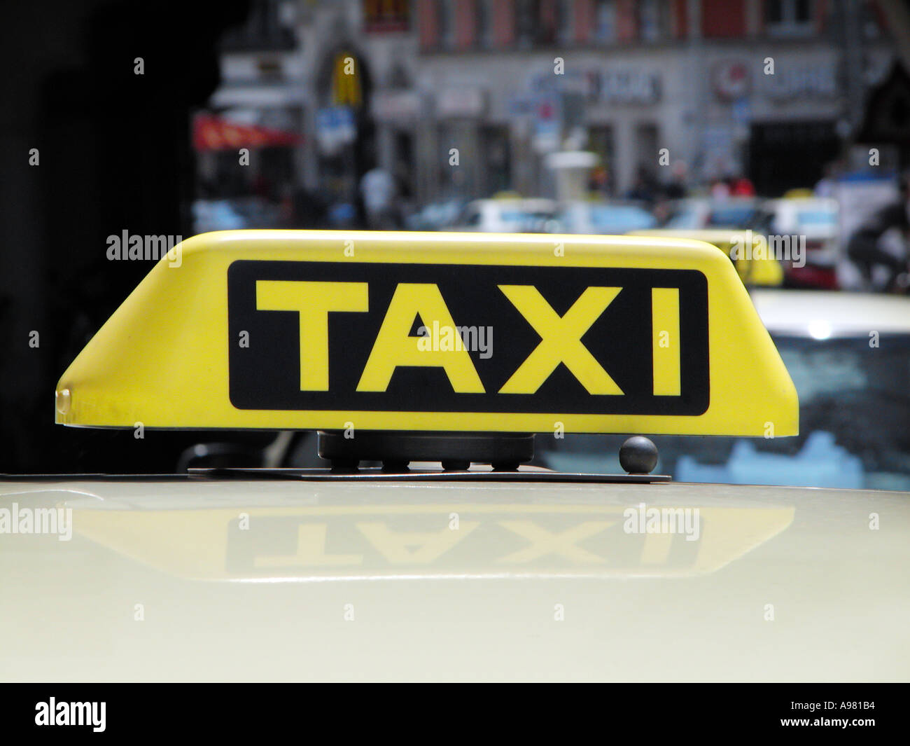 Taxi Schild Schilder Sign Signs Signboard Stock Photo - Alamy