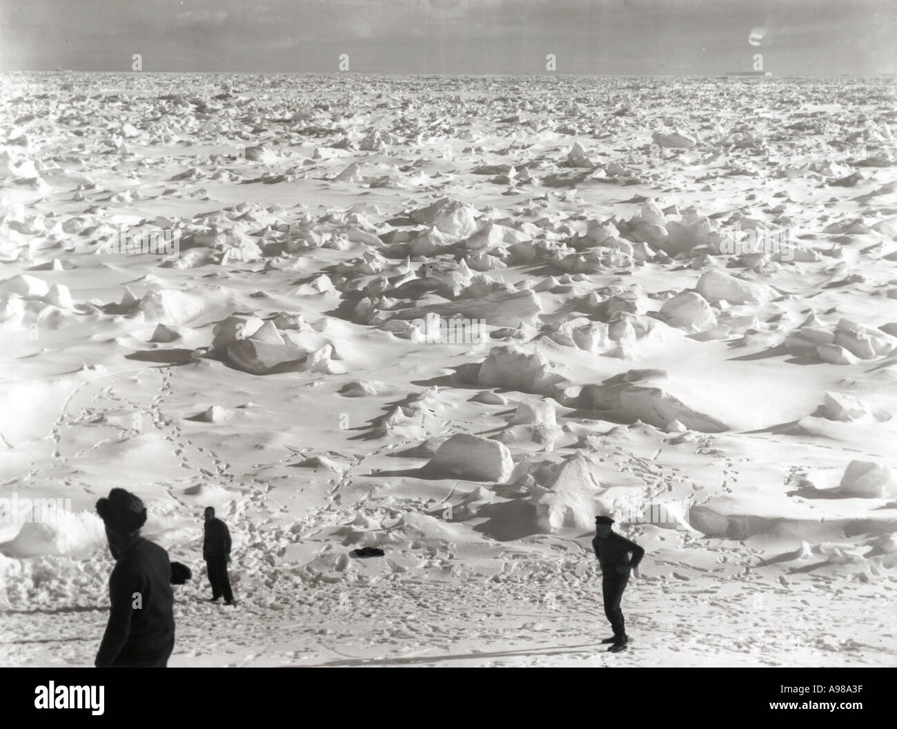 14th January 74 degrees 10 South 27 degrees 10 west Imperial Trans Antarctic Expedition Stock Photo
