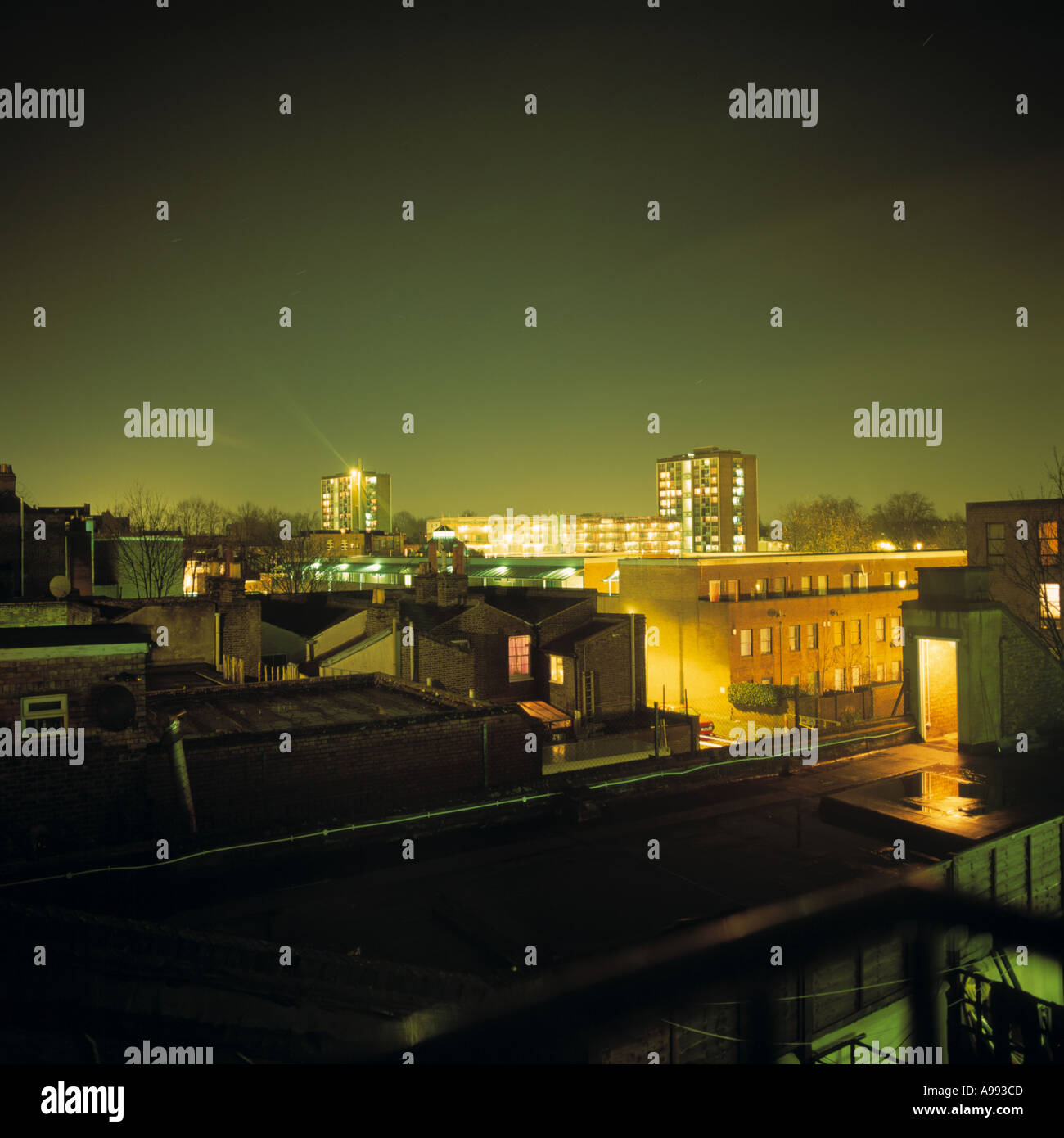 London rooftops night hi-res stock photography and images - Alamy