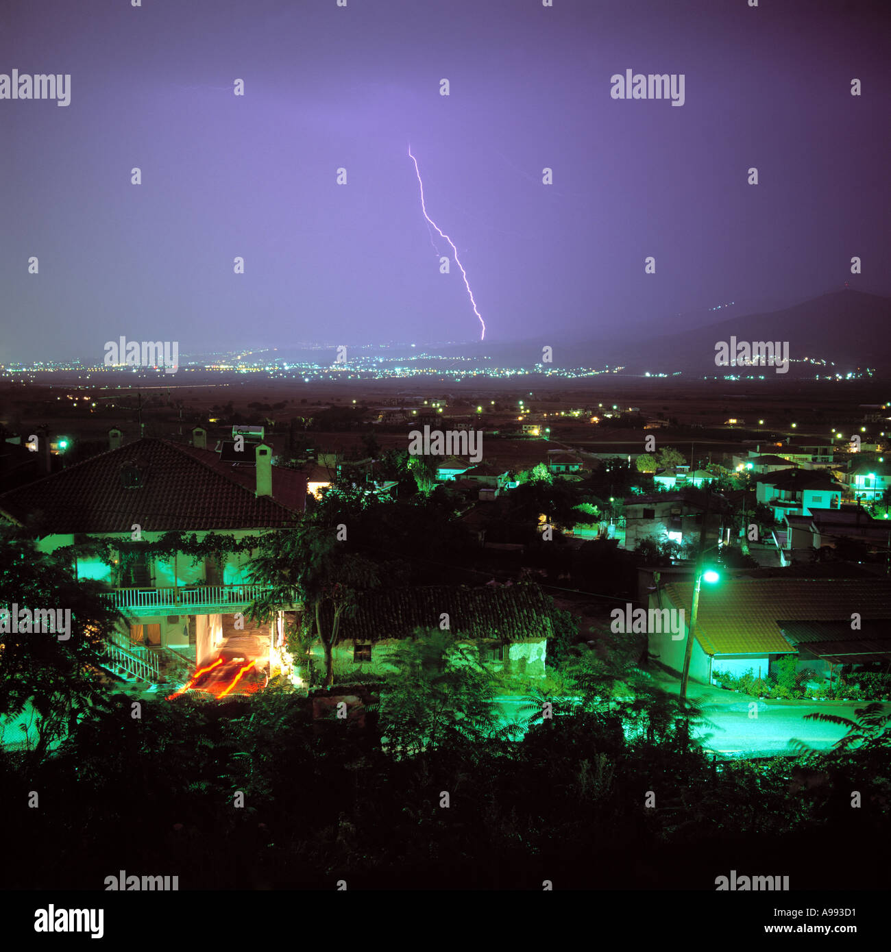 Lightning fork strike hi-res stock photography and images - Alamy
