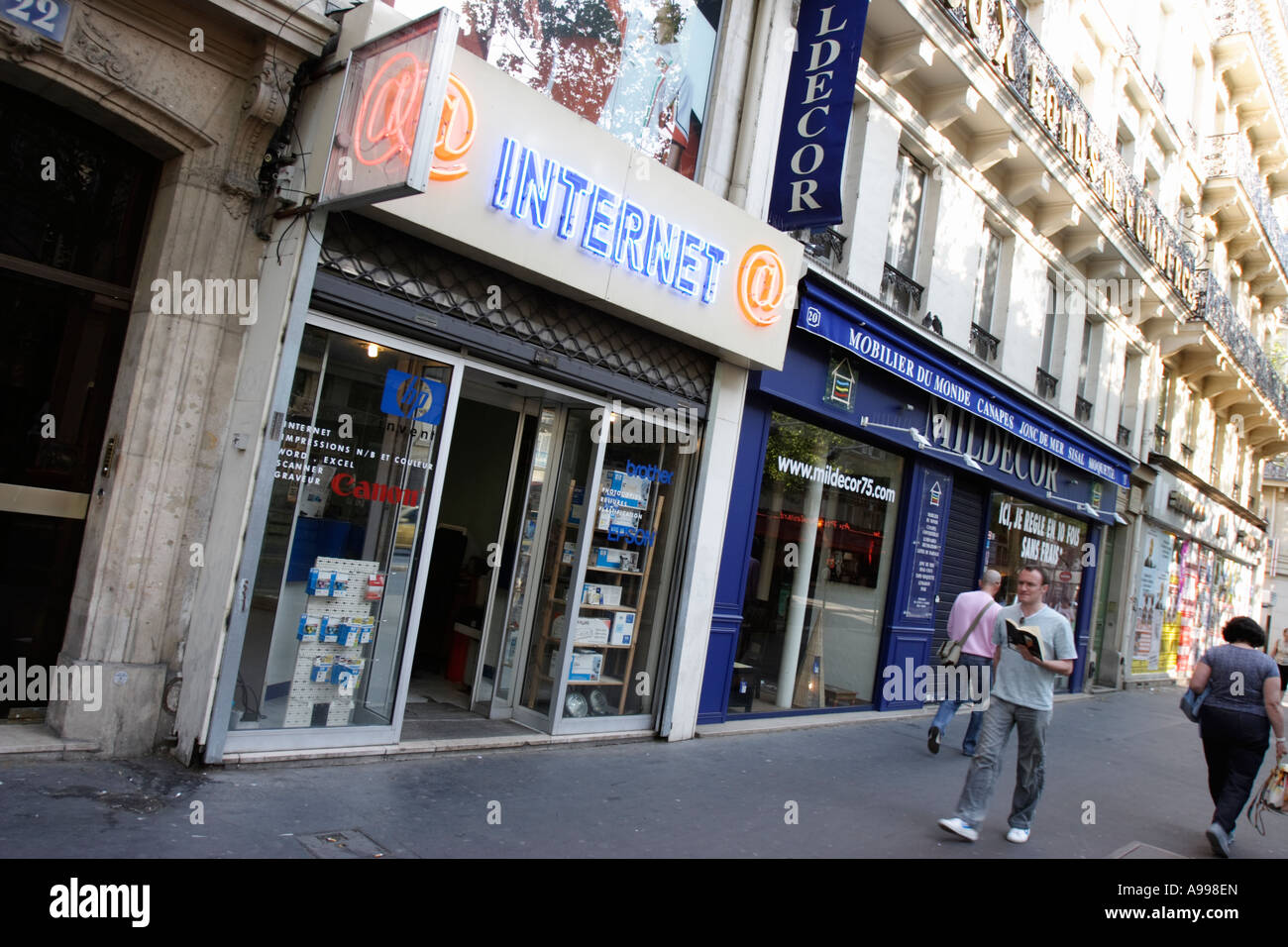 22.04.2007. Internet Cafe in Paris, France Stock Photo