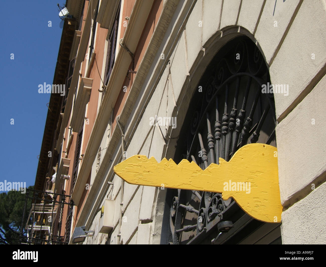Key Cutting Shop Stock Photo Alamy Key Cutting Shop Stock Photo Alamy