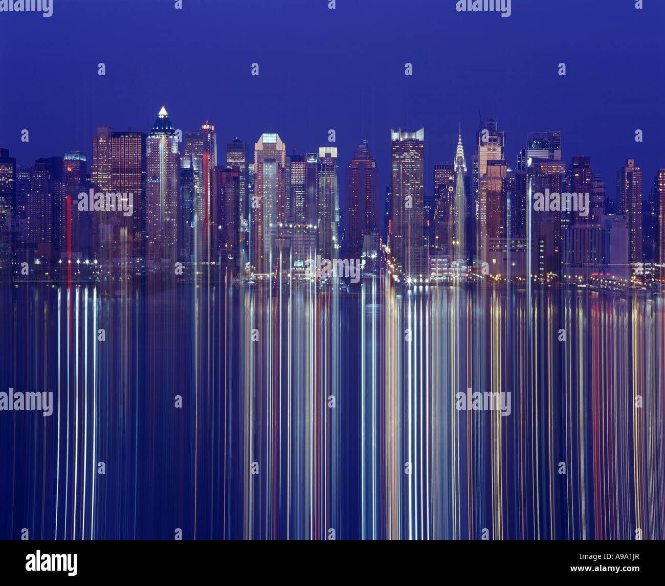 MIDTOWN SKYLINE MANHATTAN NEW YORK CITY USA Stock Photo - Alamy