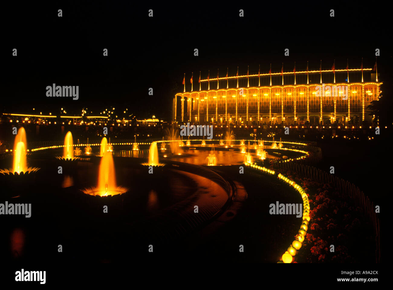 FOUNTAIN CONCERT HALL TIVOLI GARDENS COPENHAGEN DENMARK Stock Photo Alamy