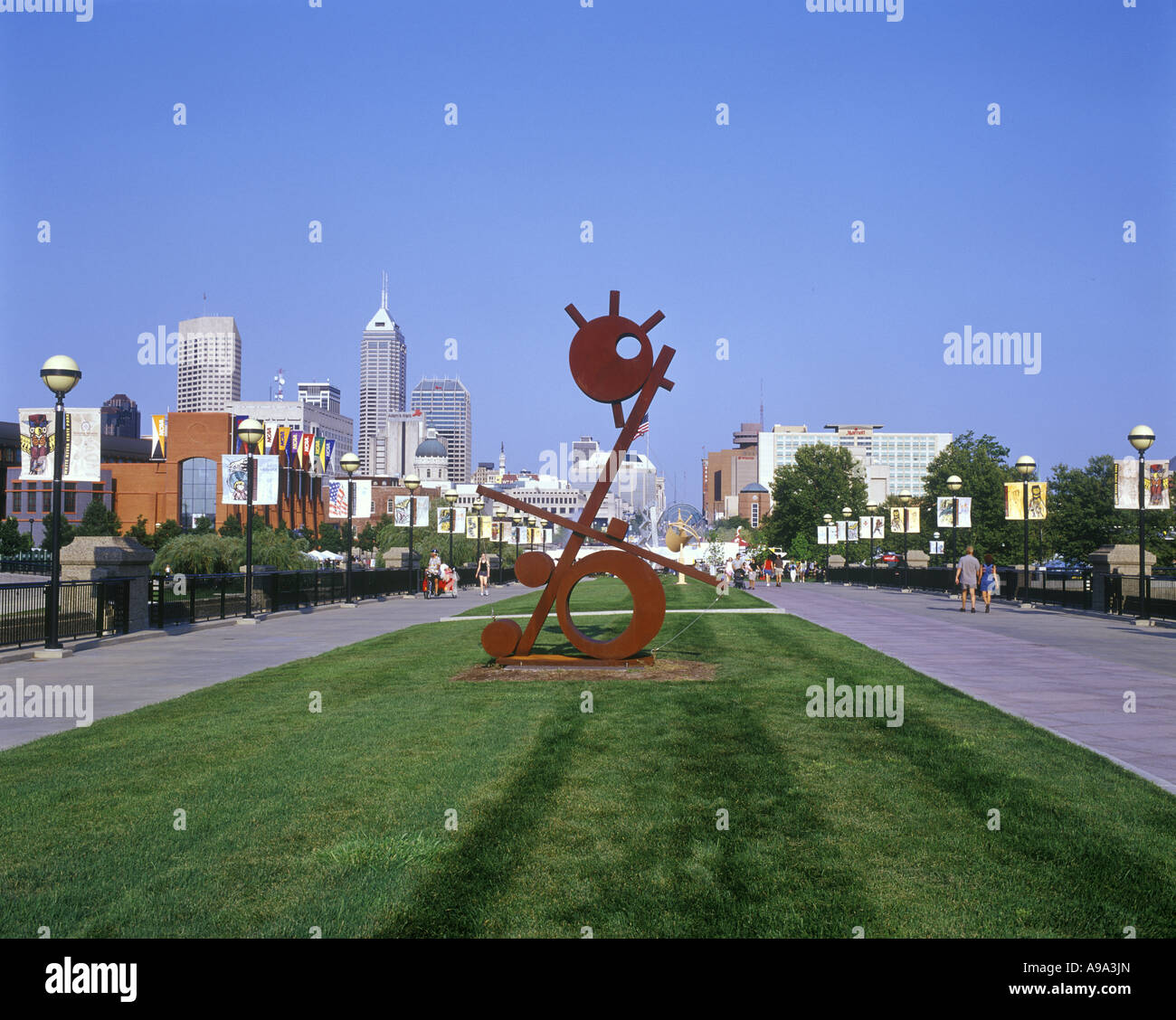 WHITE RIVER STATE PARK DOWNTOWN SKYLINE INDIANAPOLIS INDIANA USA Stock