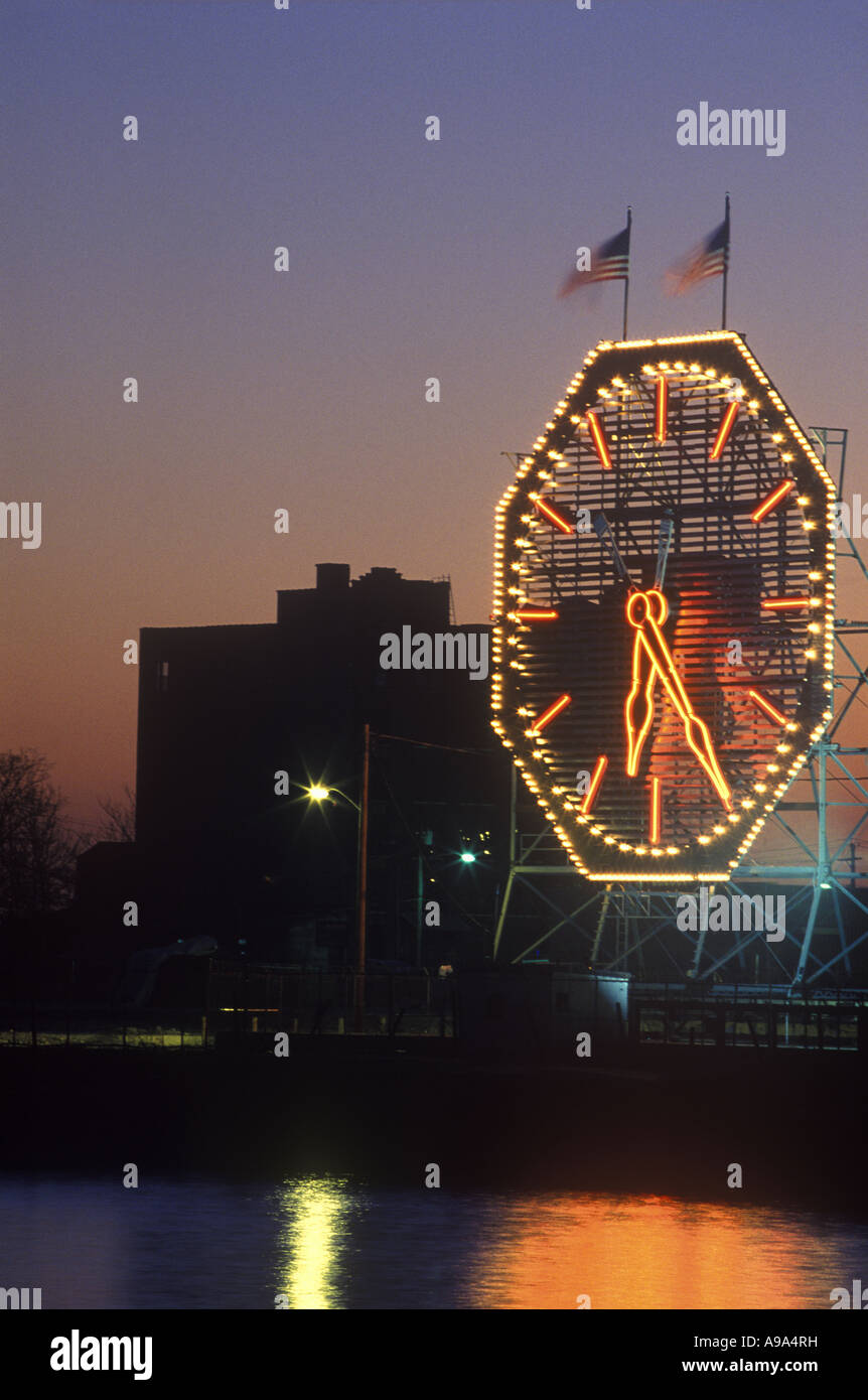 COLGATE BUILDING CLOCK FACE JERSEY CITY WATERFRONT NEW JERSEY USA Stock