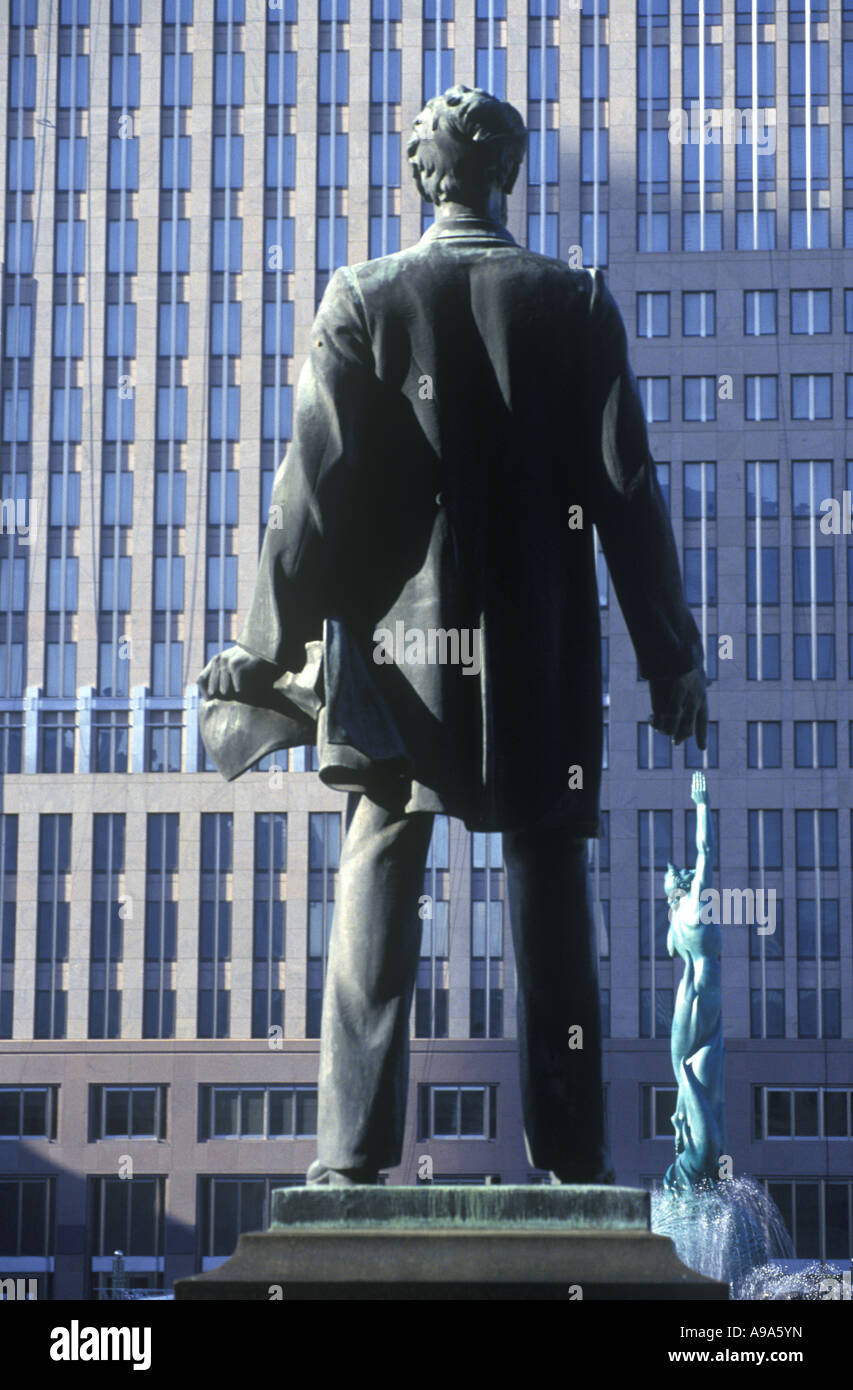 Downtown Cleveland Statue High Resolution Stock Photography and Images