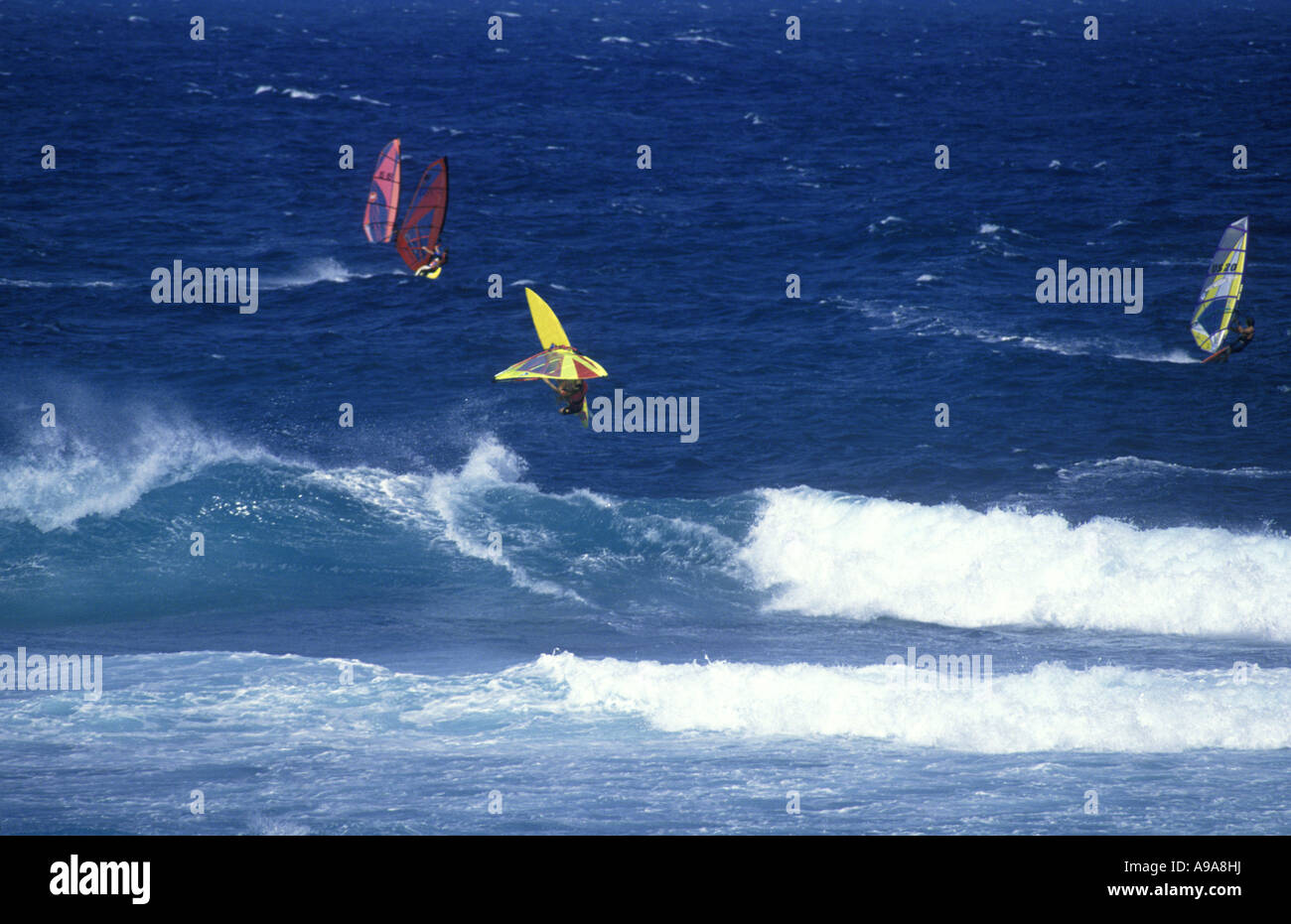 WINDSURFING HOOKIPA BEACH MAUI HAWAII USA Stock Photo Alamy