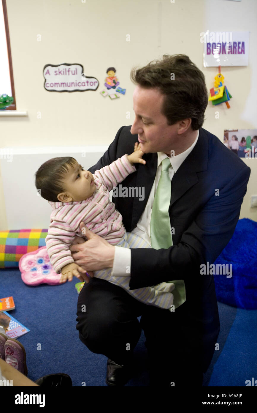 conservative-party-leader-david-cameron-on-a-visit-to-a-muslim-resource