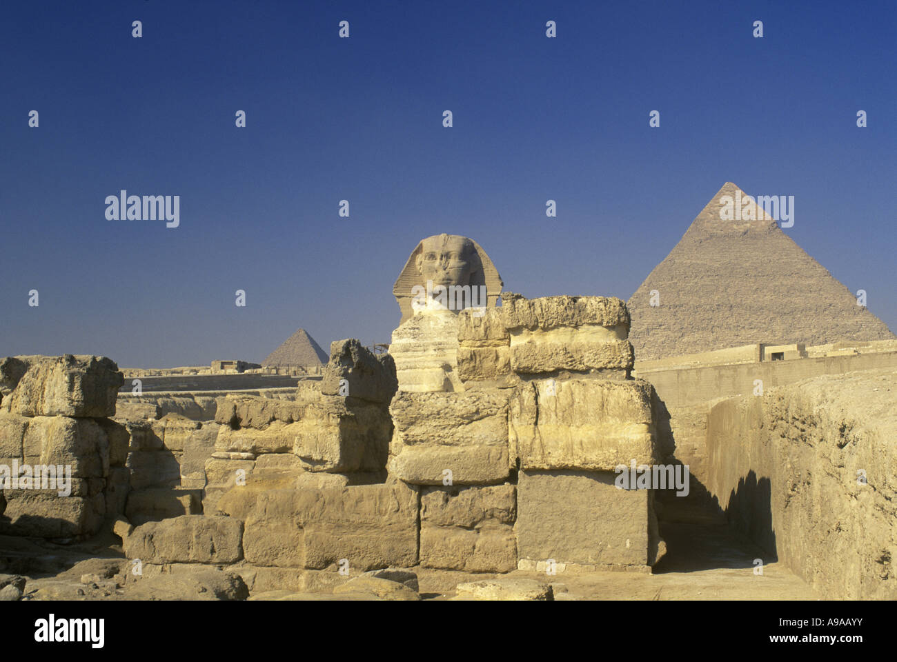SPHINX GREAT PYRAMID KHAFRE GIZA EGYPT Stock Photo - Alamy