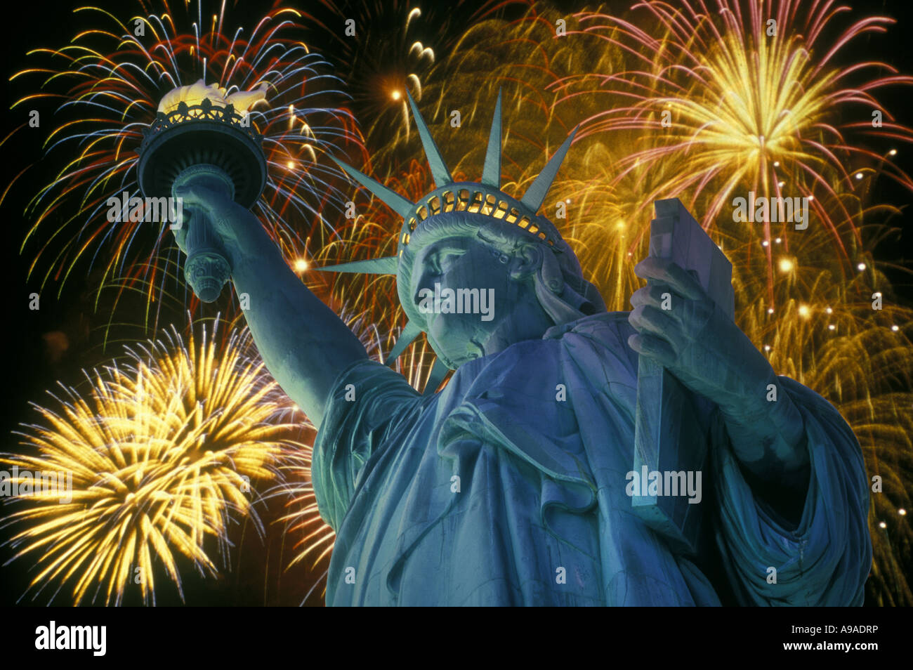 FIREWORKS STATUE OF LIBERTY NEW YORK USA Stock Photo Alamy
