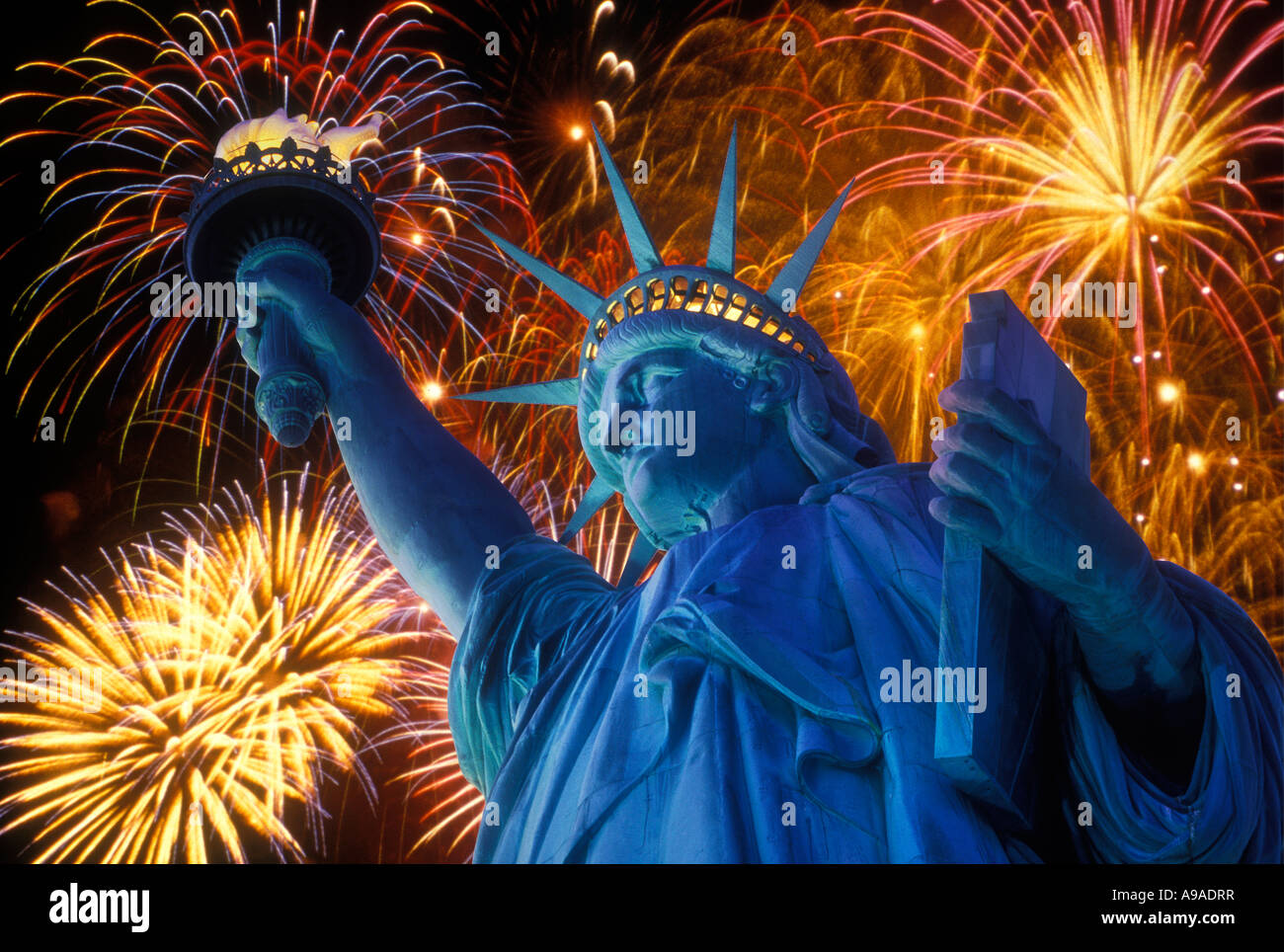 FIREWORKS STATUE OF LIBERTY NEW YORK USA Stock Photo Alamy