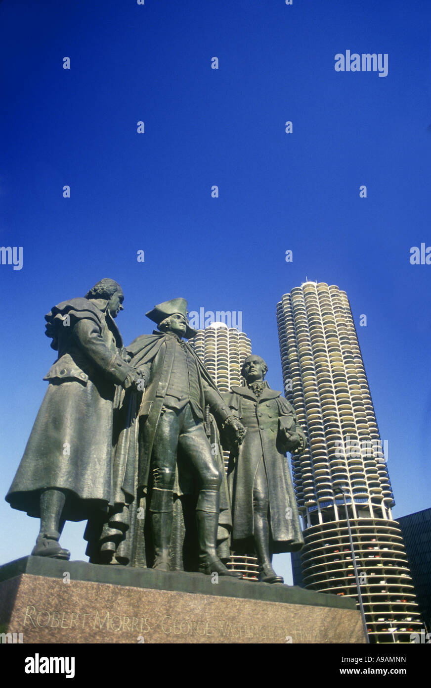 TAFT STATUE OF WASHINGTON MORRIS AND SALOMON MARINA CITY CHICAGO ILLINOIS  USA Stock Photo - Alamy