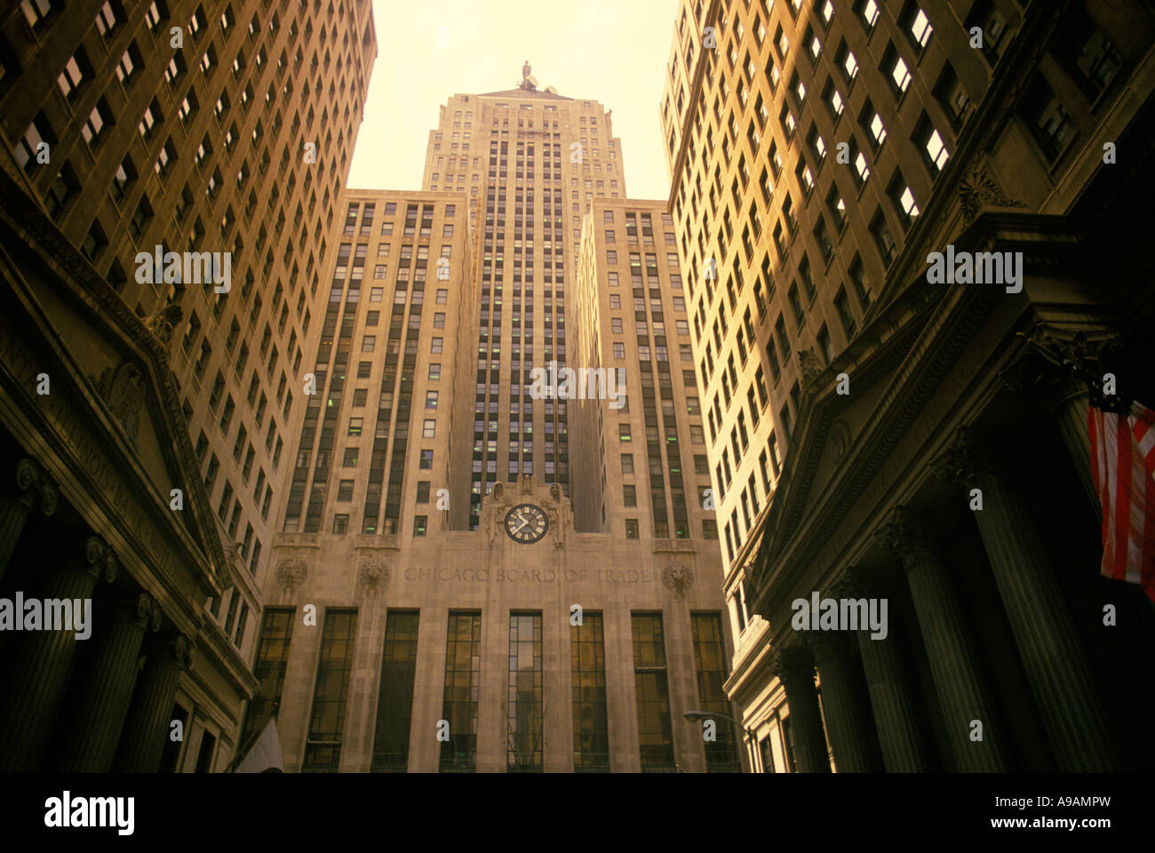 BOARD OF TRADE BUILDING (©HOLABIRD & ROOT 1930) LA SALLE STREET CHICAGO ILLINOIS USA Stock Photo