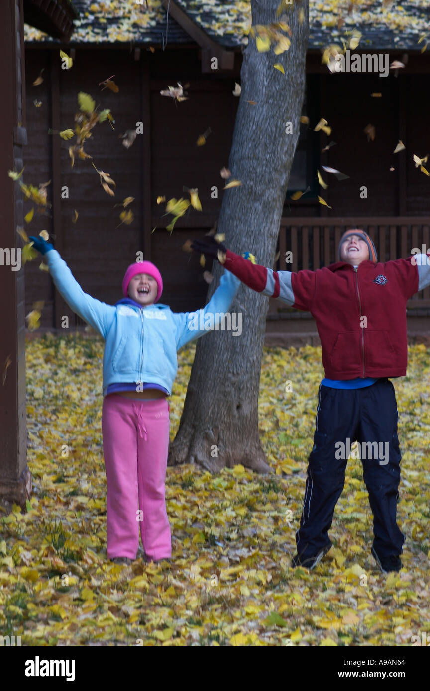 Fall color kids hi-res stock photography and images - Alamy