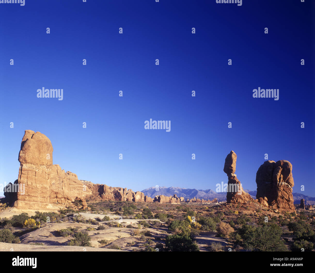 Balanced rock hi-res stock photography and images - Alamy